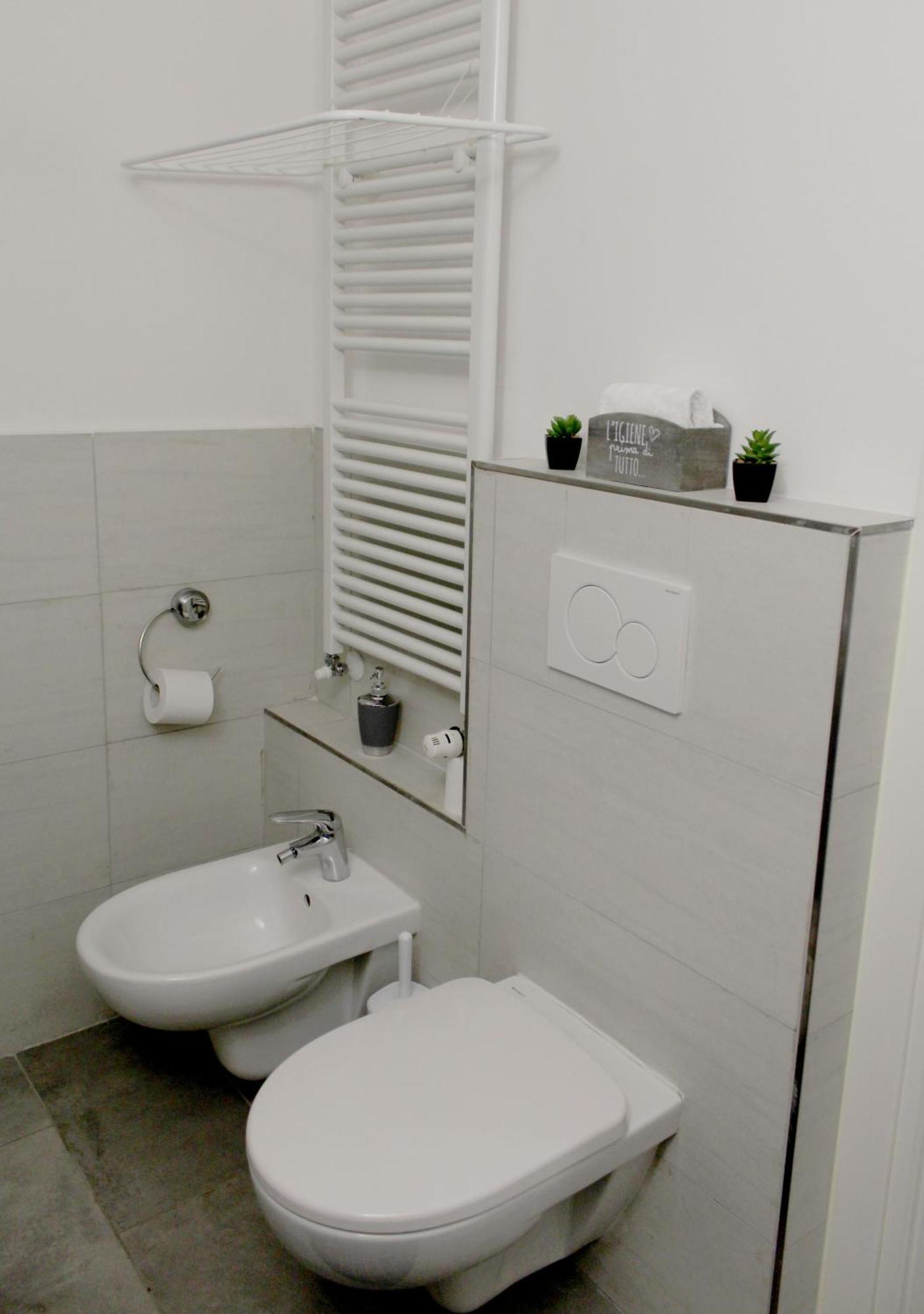 Sky Loft Airport - Modern Apt 1St Floor Bologna Exterior photo