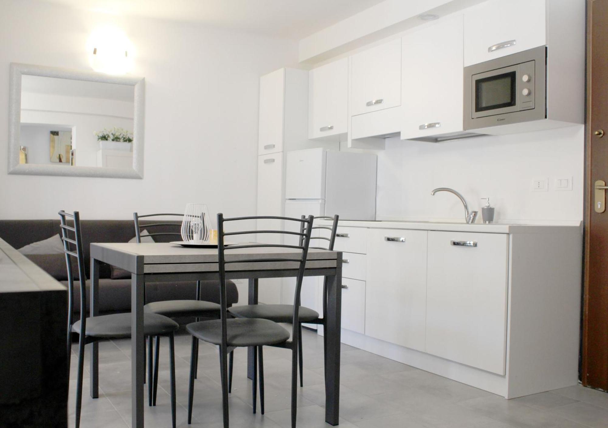 Sky Loft Airport - Modern Apt 1St Floor Bologna Exterior photo